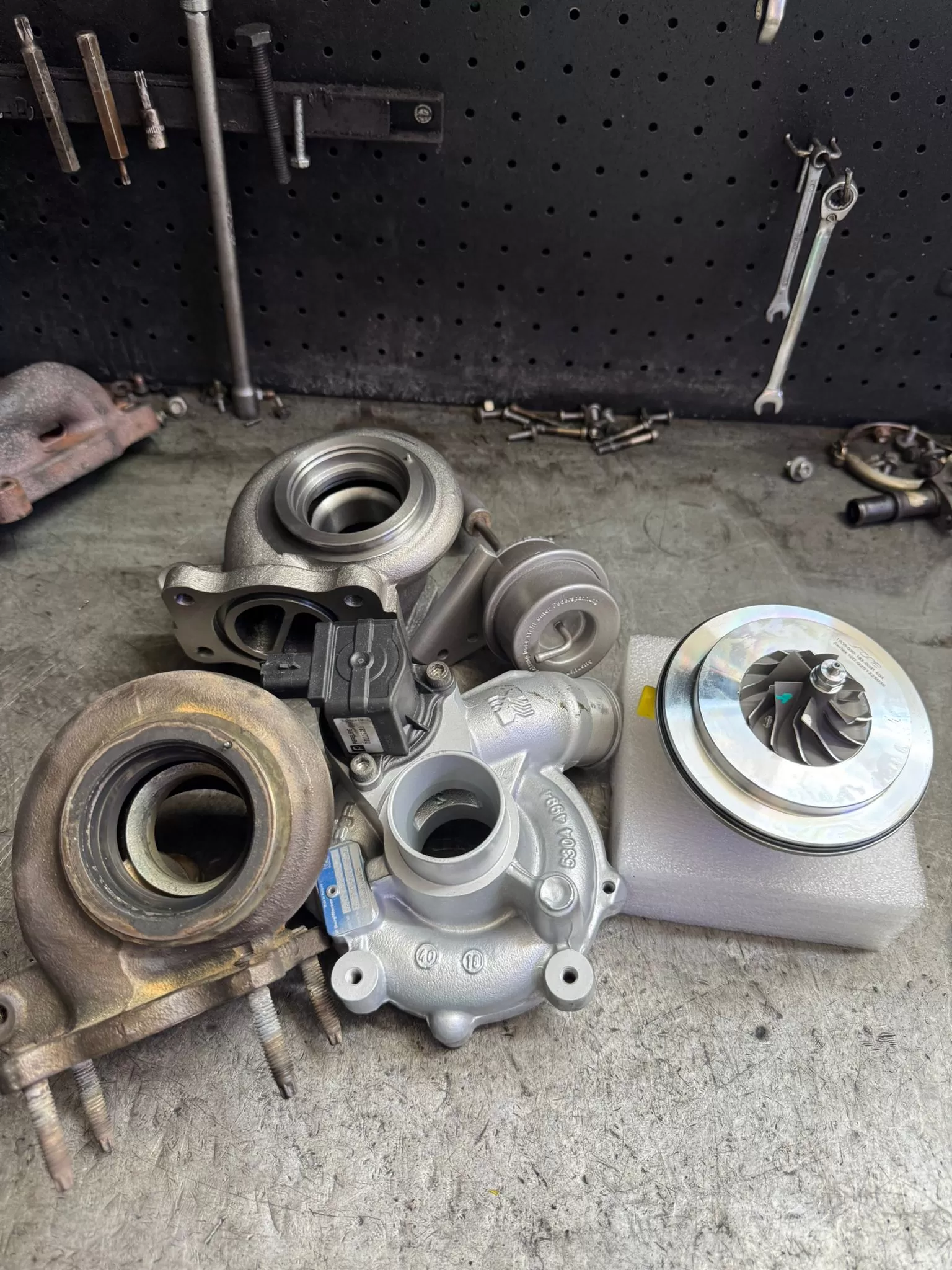 Reconditionare Turbina  Citroen  Peugeot 1.6 THP