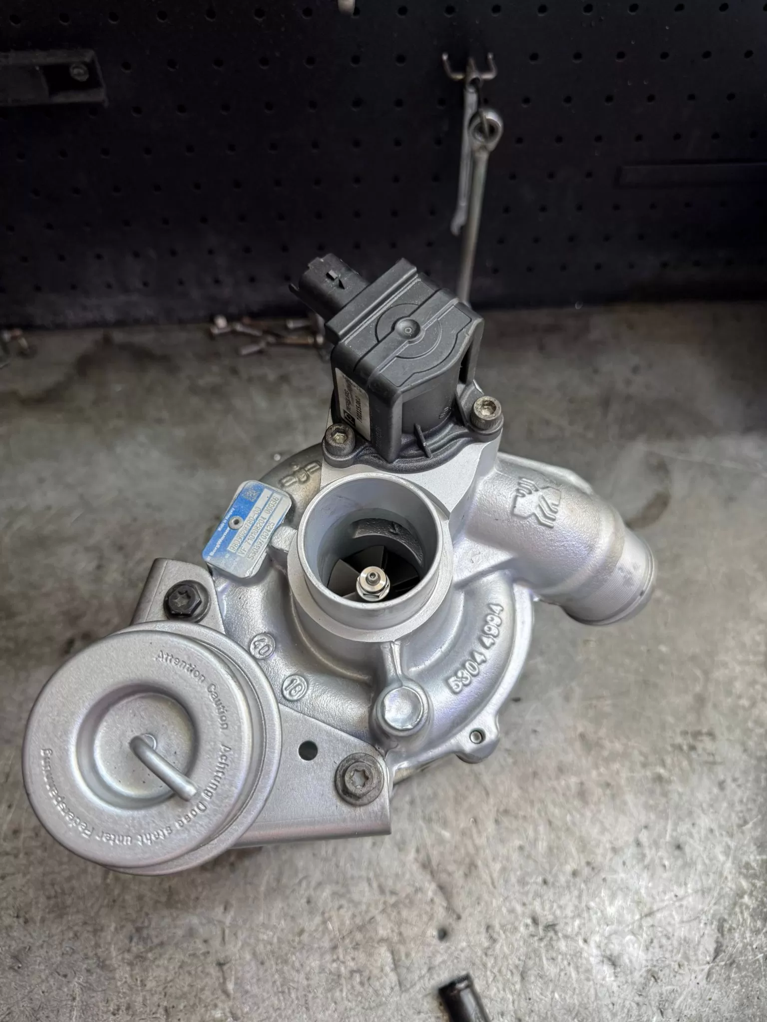 Reconditionare Turbina  Citroen  Peugeot 1.6 THP 1