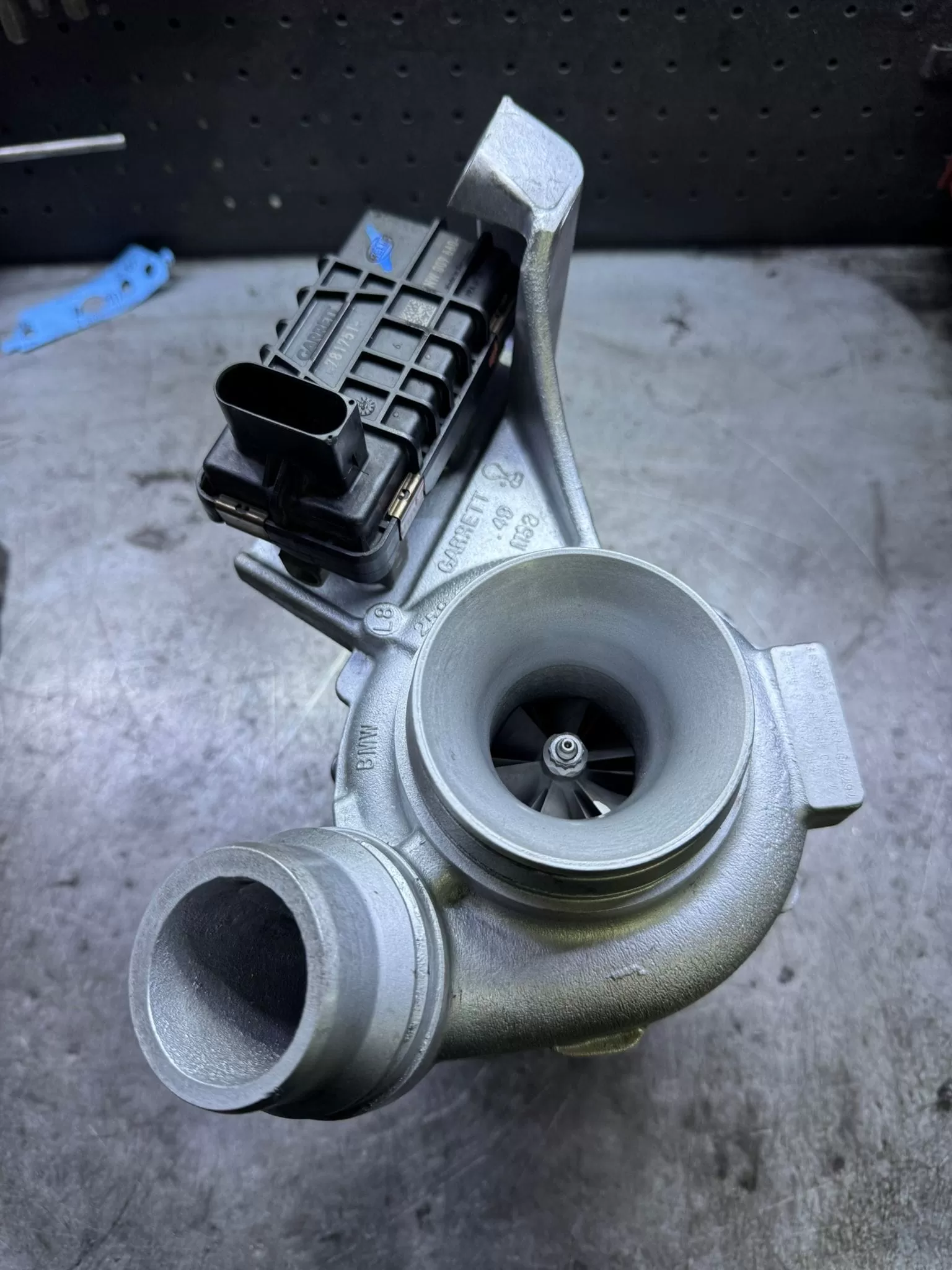 Recondiționare Turbină BMW E90 2.0d N47 la NGM TURBO